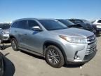 2017 Toyota Highlander SE