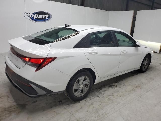 2024 Hyundai Elantra SE