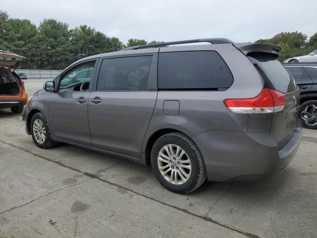 2011 Toyota Sienna XLE