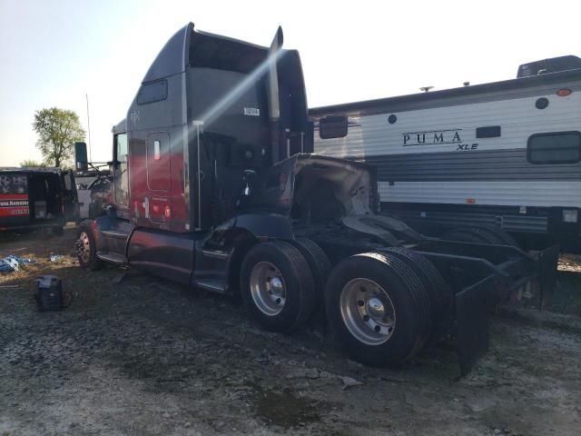 2009 Kenworth Construction T660