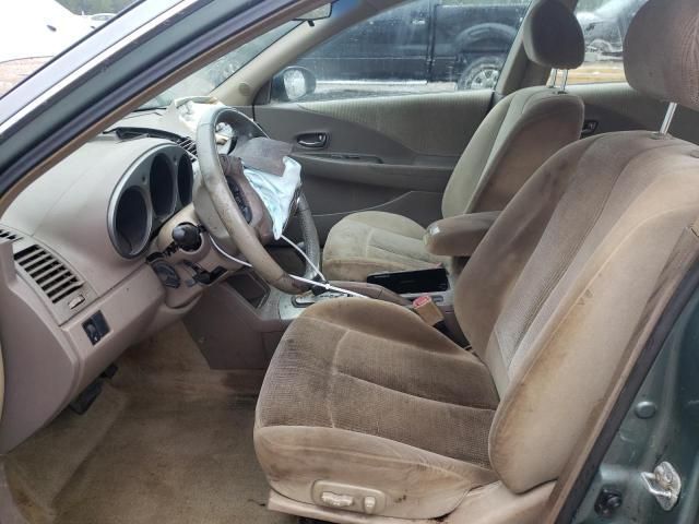 2004 Nissan Altima Base