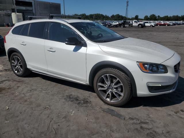 2016 Volvo V60 Cross Country Premier