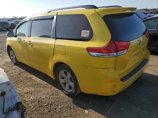 2011 Toyota Sienna LE