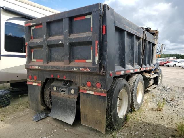 2000 Mack 600 CH600