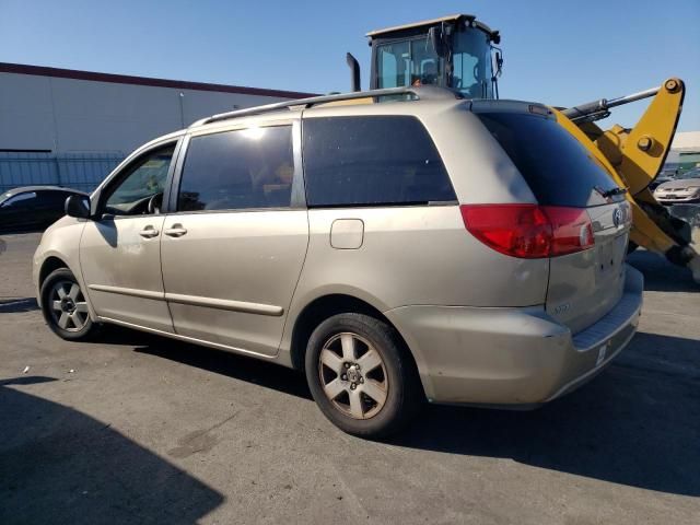 2007 Toyota Sienna CE