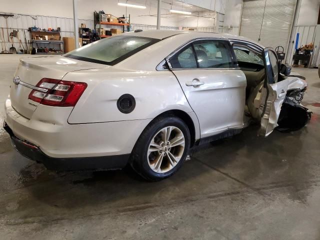 2018 Ford Taurus SE