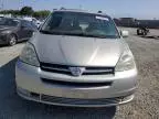 2005 Toyota Sienna XLE