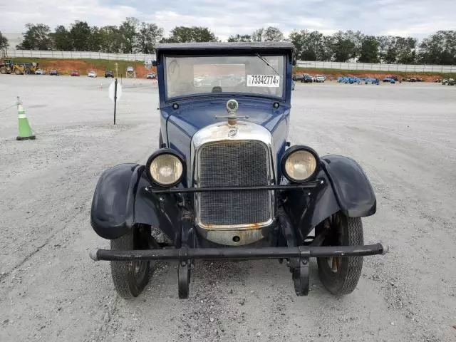 1925 Studebaker Coupe