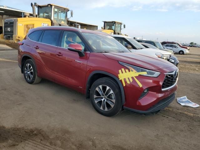 2021 Toyota Highlander Hybrid XLE