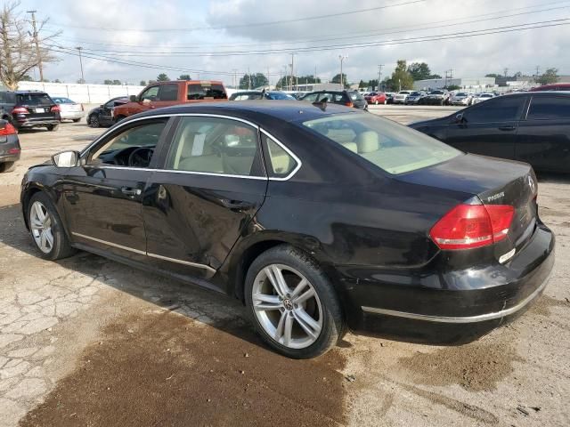 2012 Volkswagen Passat SEL