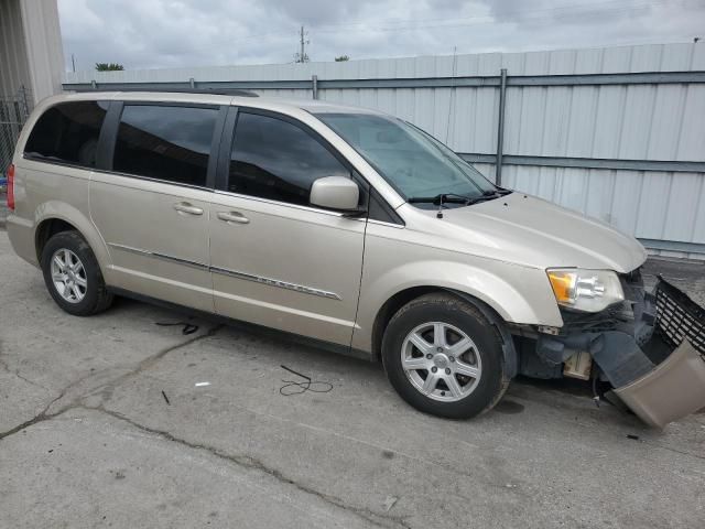 2013 Chrysler Town & Country Touring