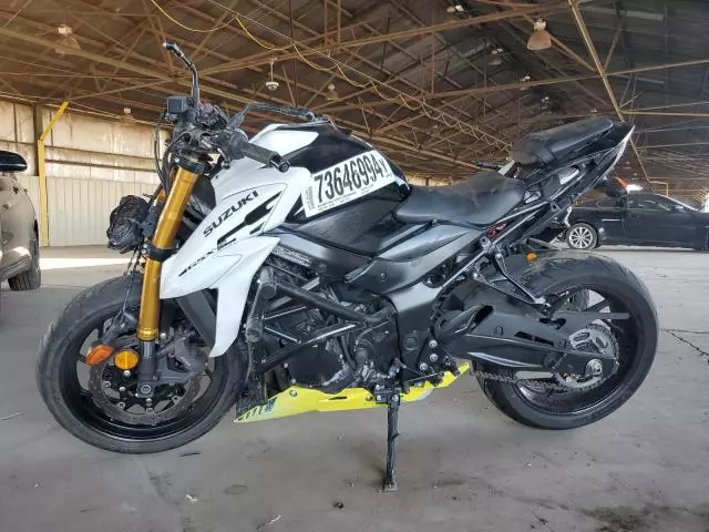 2023 Suzuki GSX-S750 M