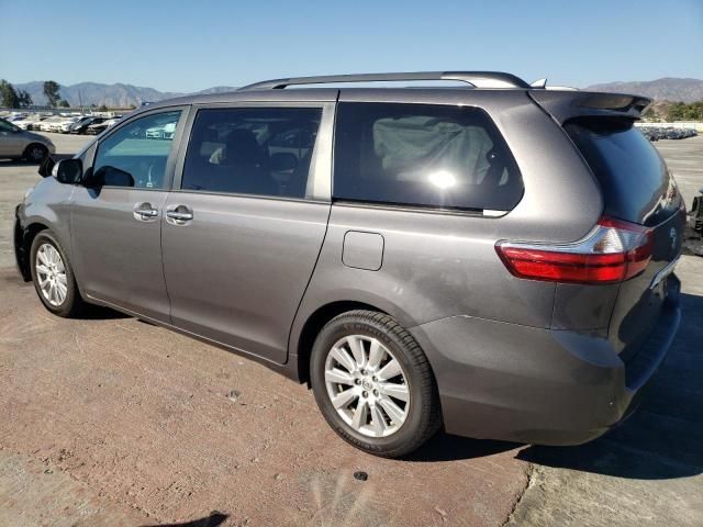 2017 Toyota Sienna XLE