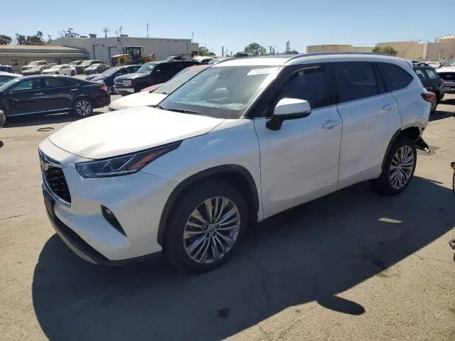 2021 Toyota Highlander Platinum