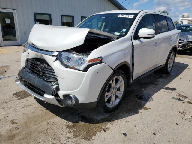 2015 Mitsubishi Outlander SE