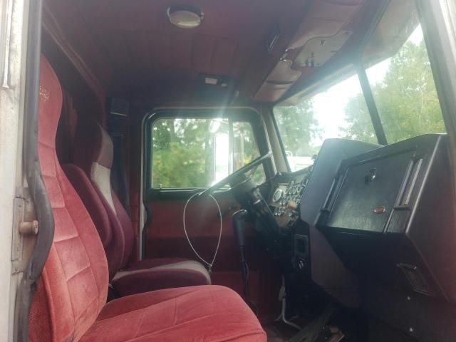 1996 Peterbilt 377