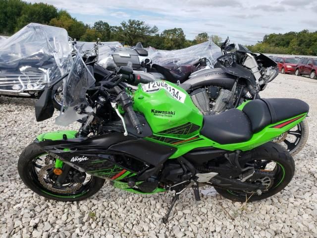 2024 Kawasaki EX650 P