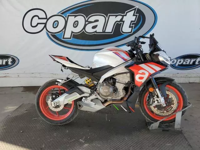 2024 Aprilia Tuono 660 Factory