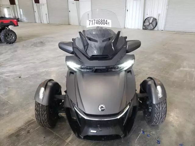 2022 Can-Am Spyder Roadster RT