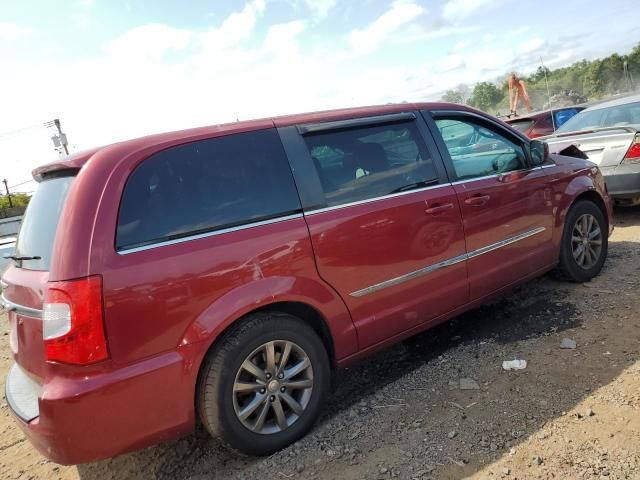 2015 Chrysler Town & Country S