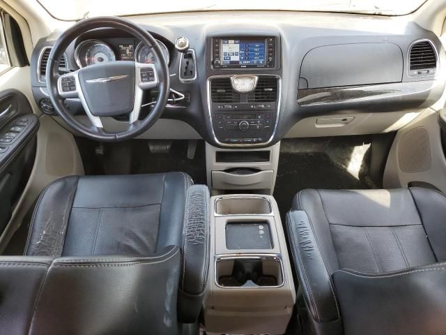 2012 Chrysler Town & Country Touring