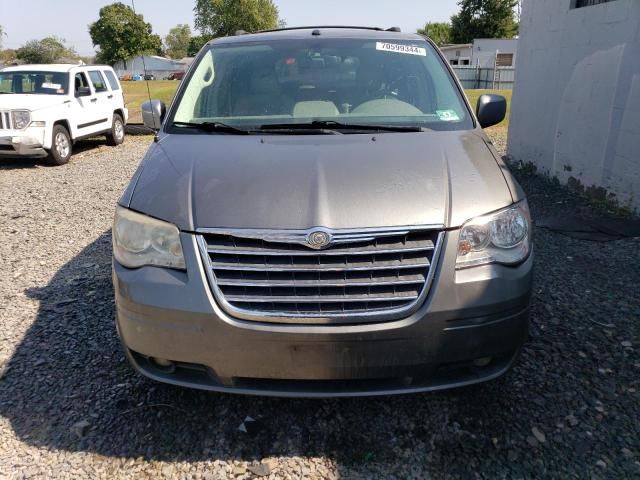 2009 Chrysler Town & Country Touring