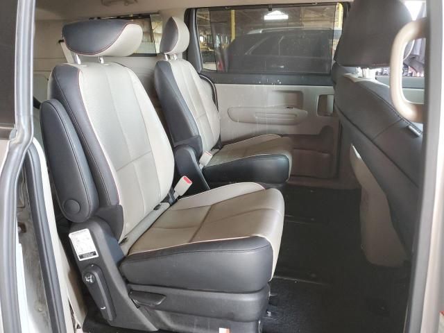 2019 KIA Sedona LX