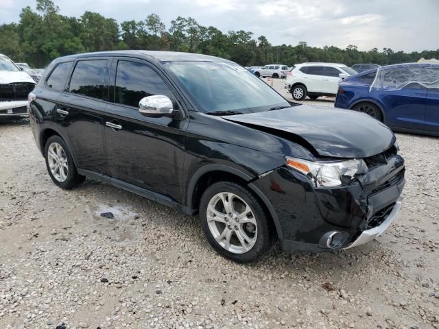 2015 Mitsubishi Outlander SE