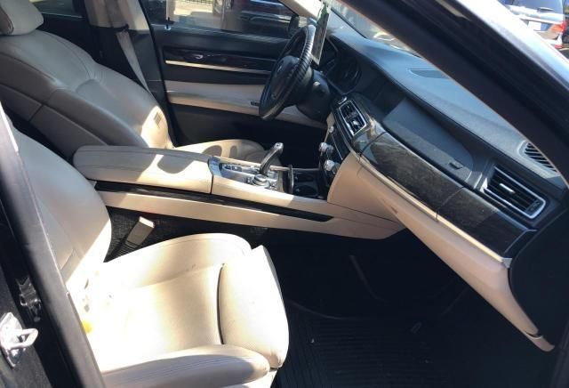 2012 BMW 750 LXI