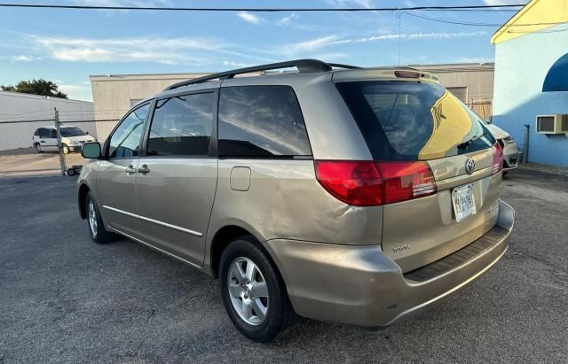 2005 Toyota Sienna CE