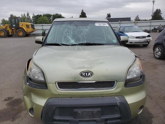 2010 KIA Soul +