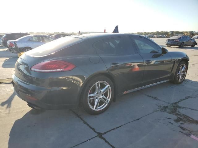 2014 Porsche Panamera 2