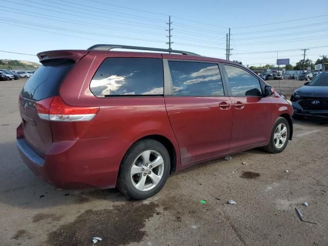 2011 Toyota Sienna LE