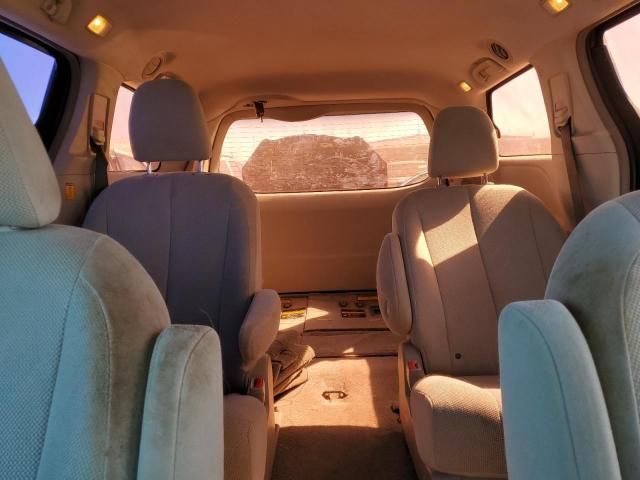 2011 Toyota Sienna Base