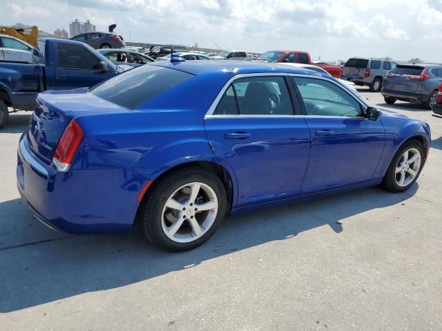 2018 Chrysler 300 Touring