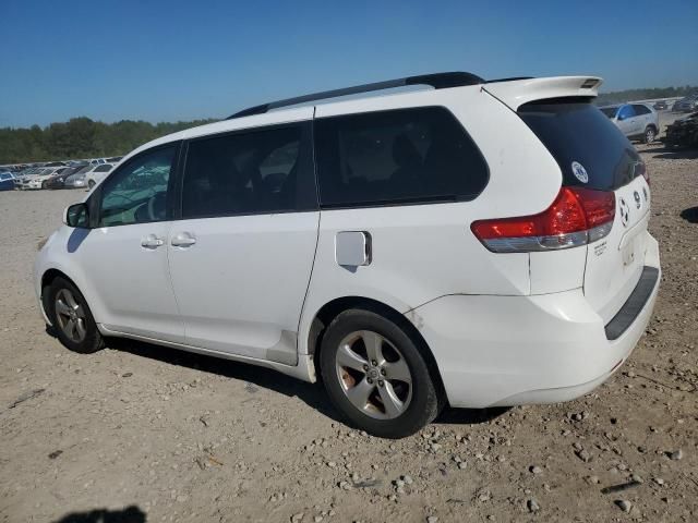 2011 Toyota Sienna LE