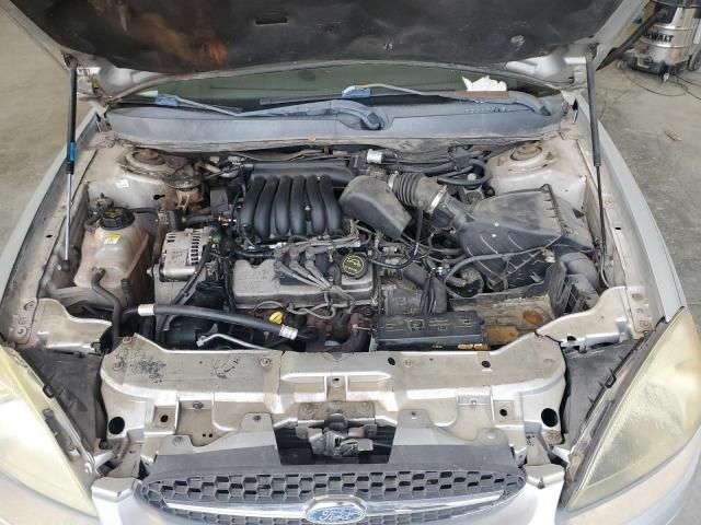 2002 Ford Taurus SE