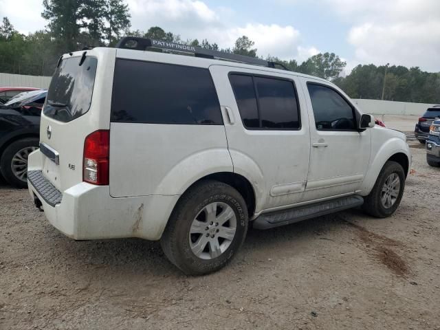 2006 Nissan Pathfinder LE