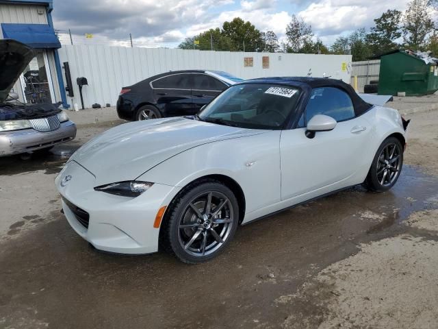 2016 Mazda MX-5 Miata Grand Touring