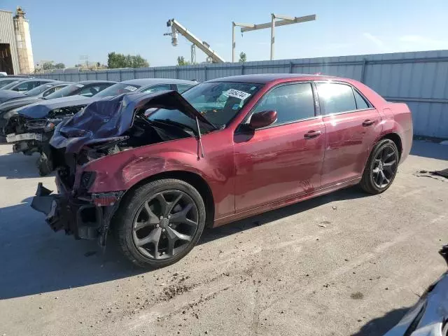 2021 Chrysler 300 Touring