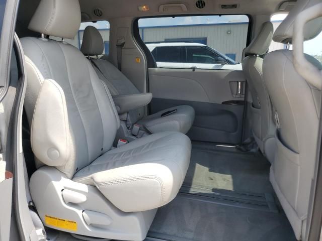 2011 Toyota Sienna XLE