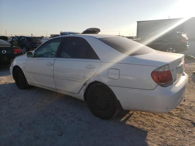 2005 Toyota Camry LE