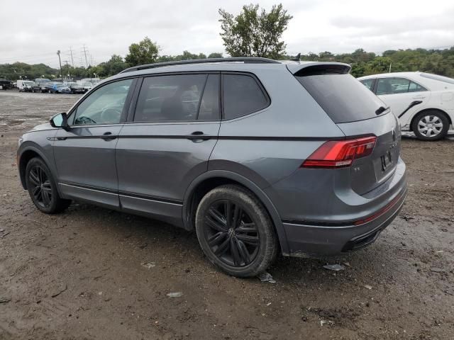 2022 Volkswagen Tiguan SE R-LINE Black