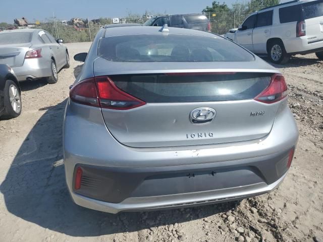 2020 Hyundai Ioniq SE