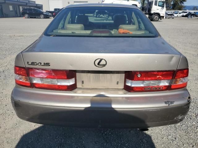 2000 Lexus ES 300