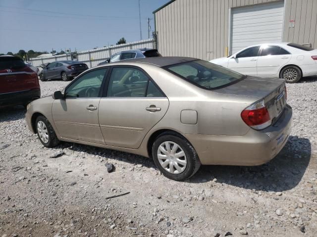 2005 Toyota Camry LE