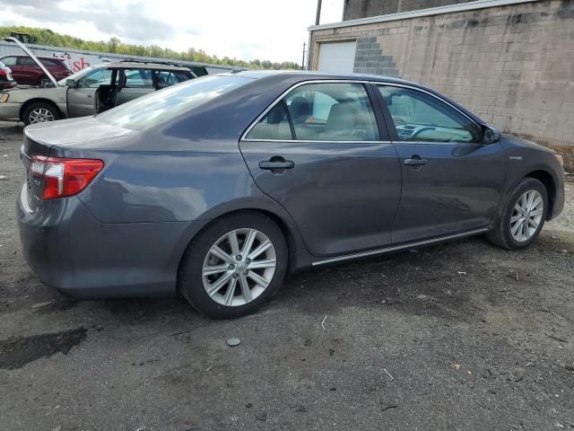 2014 Toyota Camry Hybrid