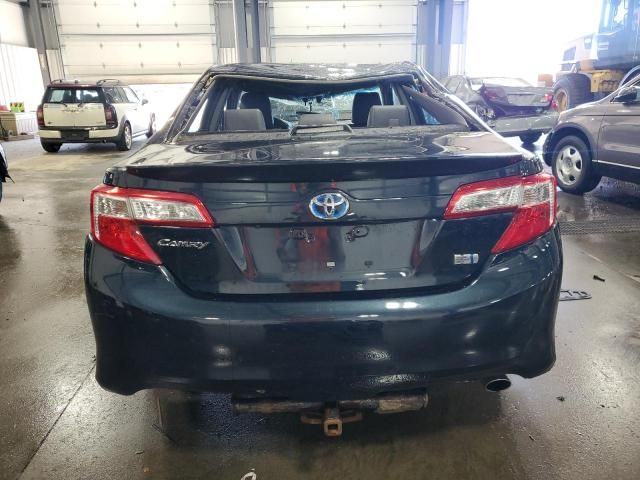 2014 Toyota Camry Hybrid