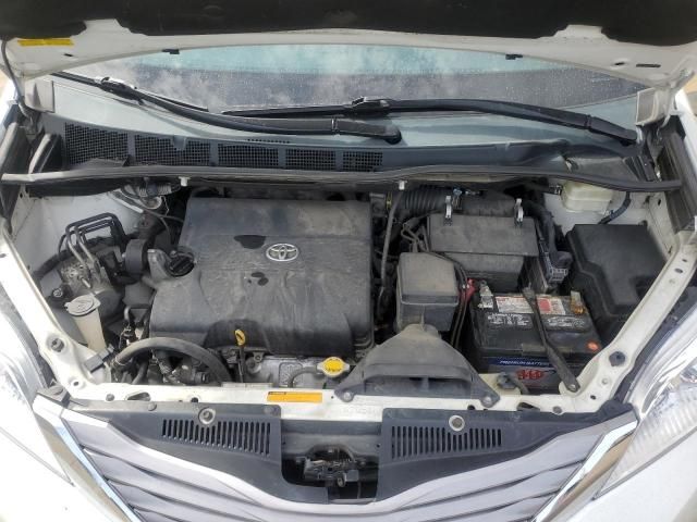 2015 Toyota Sienna XLE