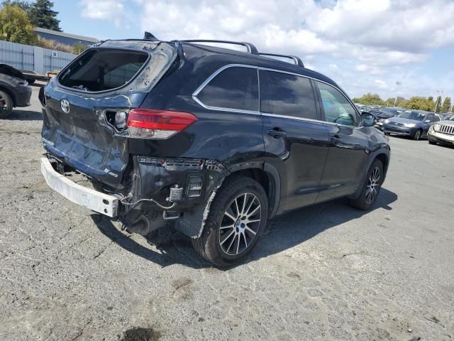 2017 Toyota Highlander SE